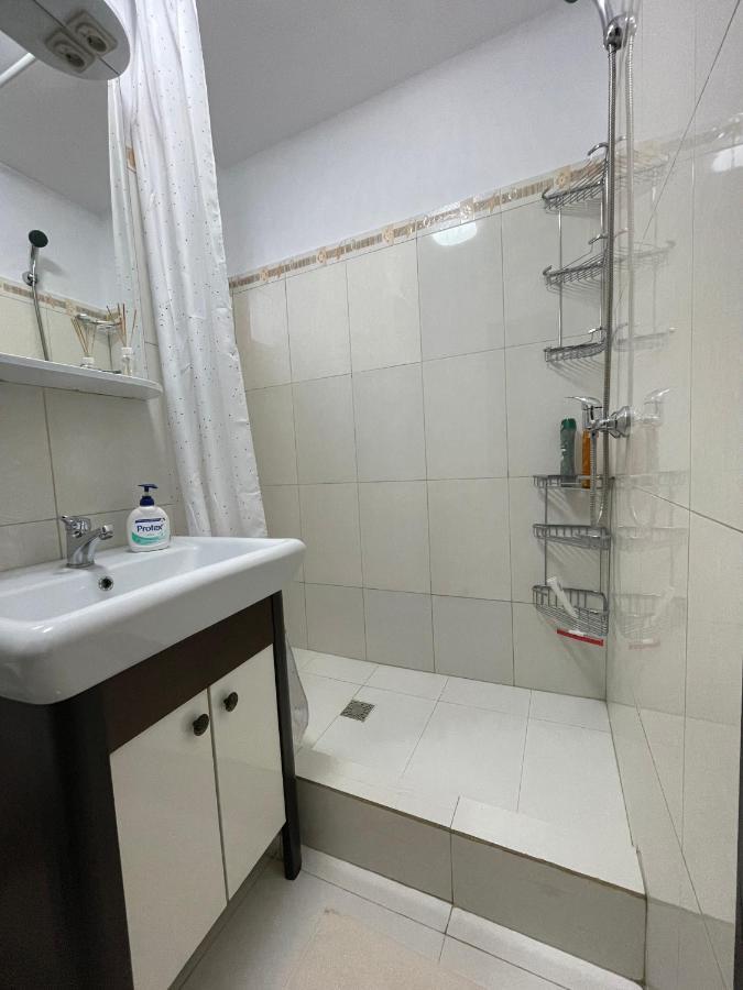 Apartament Cina Husi Dış mekan fotoğraf