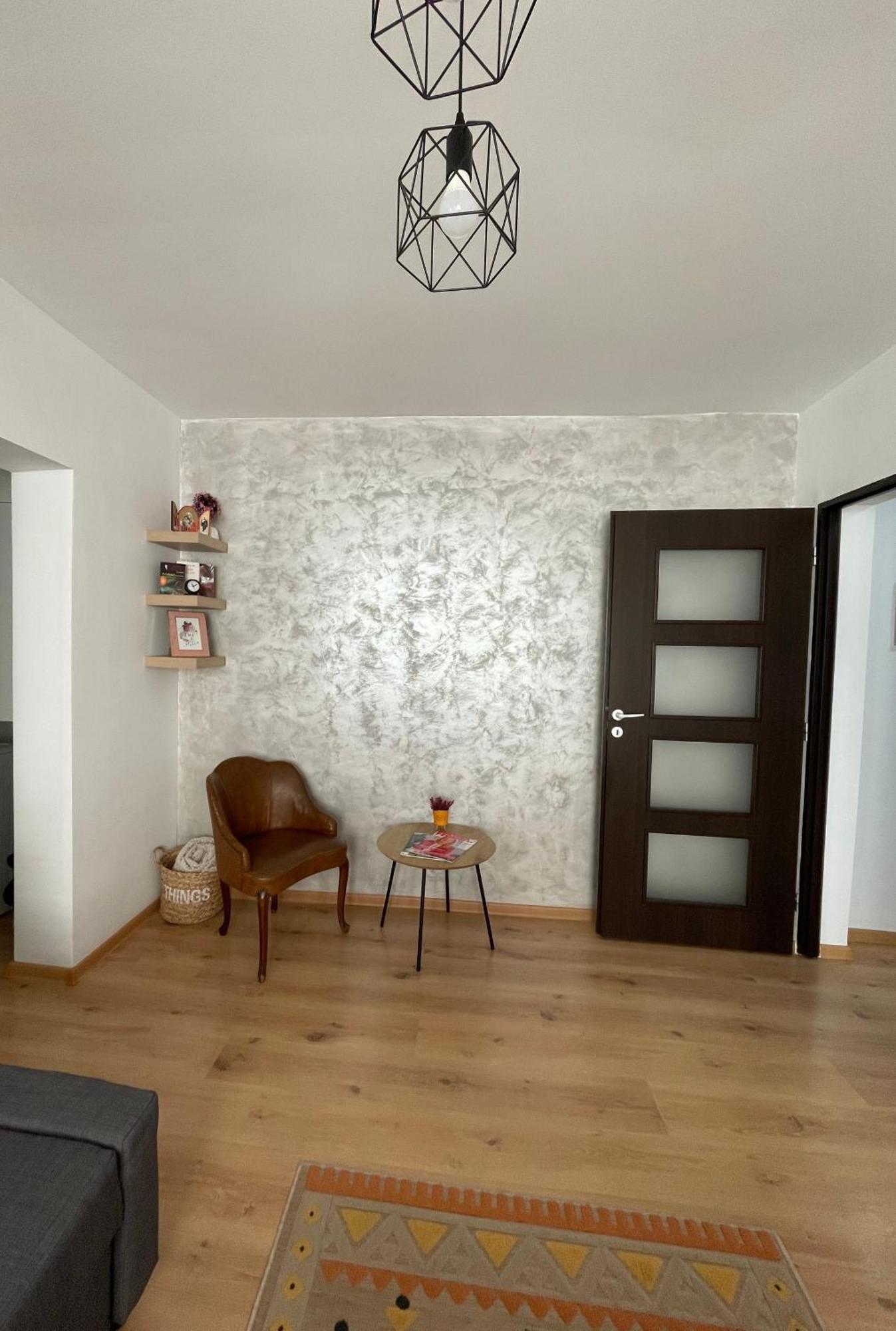 Apartament Cina Husi Dış mekan fotoğraf